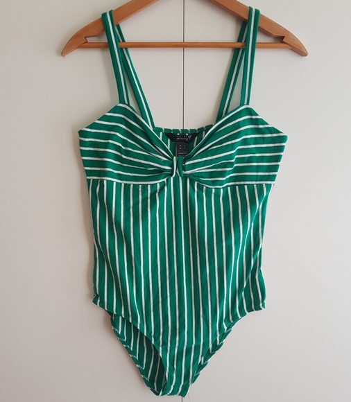 STREETWEAR SOCIETY Bodysuit - Picture 1 of 3